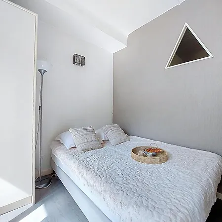 Daphne By Interhome *