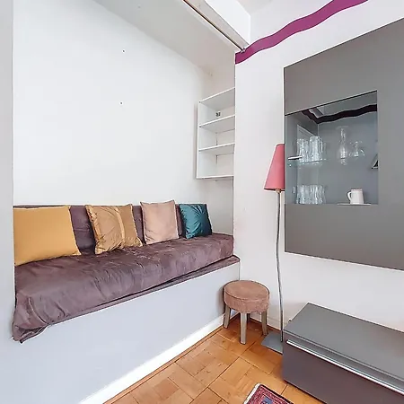 Daphne By Interhome Ницца