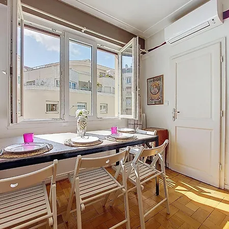 Daphne By Interhome * Nizza